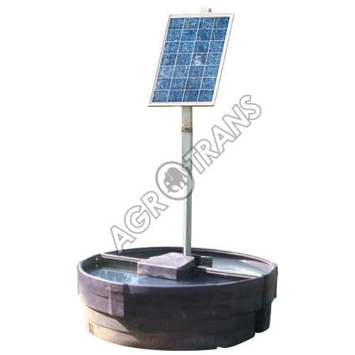 Solar - Flow 900L - 12V - napáječí žlab se solárním panelem